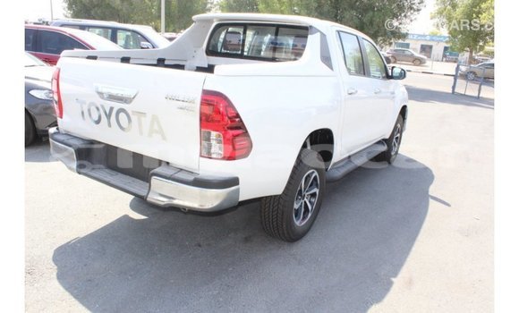 Buy Import Toyota Hilux White Car in Import - Dubai in Attapeu Province Buy Import Toyota Hilux White Car in Import - Dubai in Attapeu Province