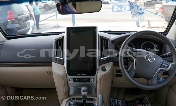 Buy Import Toyota Land Cruiser White Car in Import - Dubai in Attapeu Province Buy Import Toyota Land Cruiser White Car in Import - Dubai in Attapeu Province