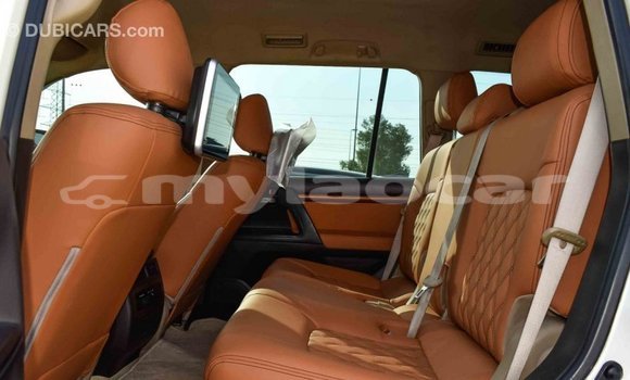 Buy Import Toyota Land Cruiser White Car in Import - Dubai in Attapeu Province Buy Import Toyota Land Cruiser White Car in Import - Dubai in Attapeu Province