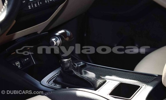 Acheter Import Voiture Kia Sorento Marron à Import - Dubai, Attapeu Province Acheter Import Voiture Kia Sorento Marron à Import - Dubai, Attapeu Province