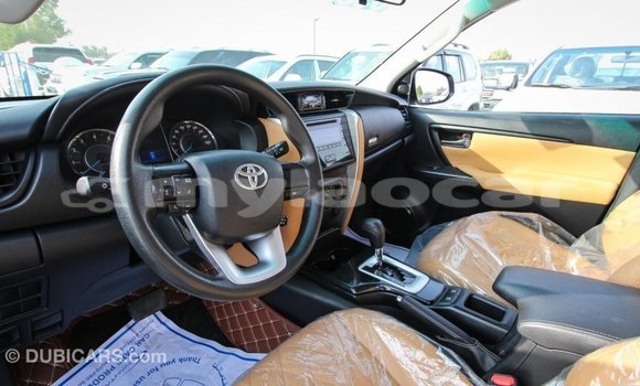 Buy Import Toyota Fortuner White Car in Import - Dubai in Attapeu Province Buy Import Toyota Fortuner White Car in Import - Dubai in Attapeu Province