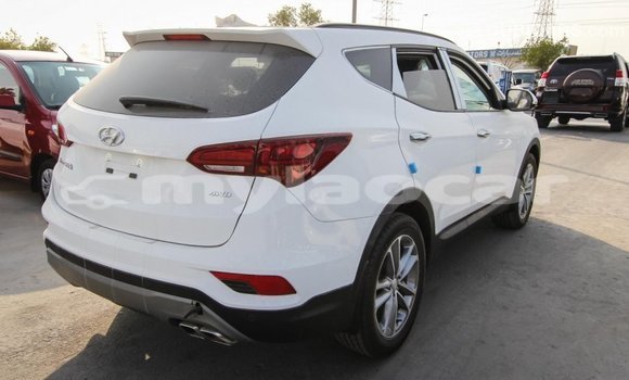 ຊື້ ການ ນຳ ເຂົ້າ Hyundai Santa Fe White ລົດ ໃນ Import - Dubai ໃນ Attapeu Province ຊື້ ການ ນຳ ເຂົ້າ Hyundai Santa Fe White ລົດ ໃນ Import - Dubai ໃນ Attapeu Province
