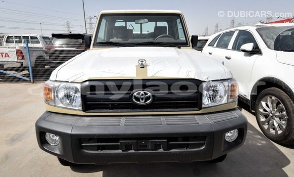 Buy Import Toyota Land Cruiser Beige Car in Import - Dubai in Attapeu Province Buy Import Toyota Land Cruiser Beige Car in Import - Dubai in Attapeu Province