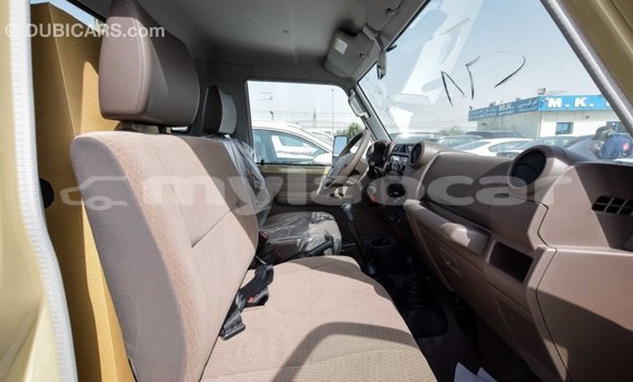 Buy Import Toyota Land Cruiser Beige Car in Import - Dubai in Attapeu Province Buy Import Toyota Land Cruiser Beige Car in Import - Dubai in Attapeu Province