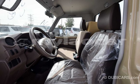 Buy Import Toyota Land Cruiser Beige Car in Import - Dubai in Attapeu Province Buy Import Toyota Land Cruiser Beige Car in Import - Dubai in Attapeu Province