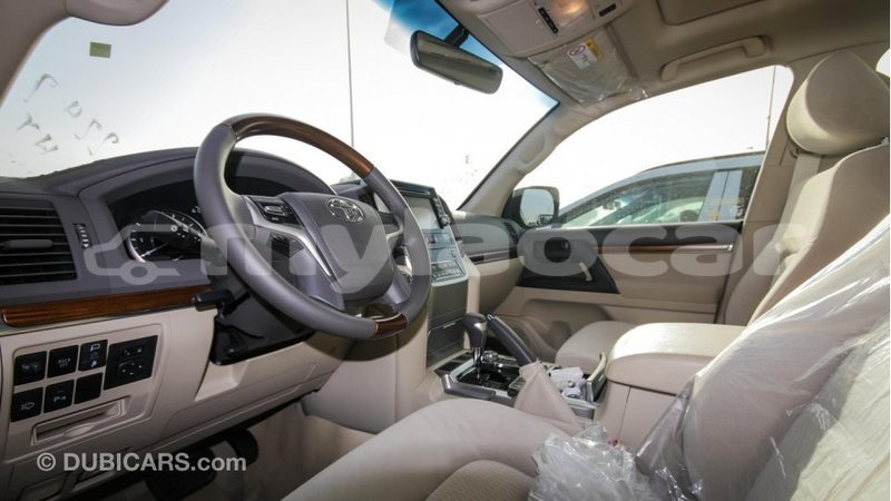 Big with watermark toyota land cruiser attapeu province import dubai 1580