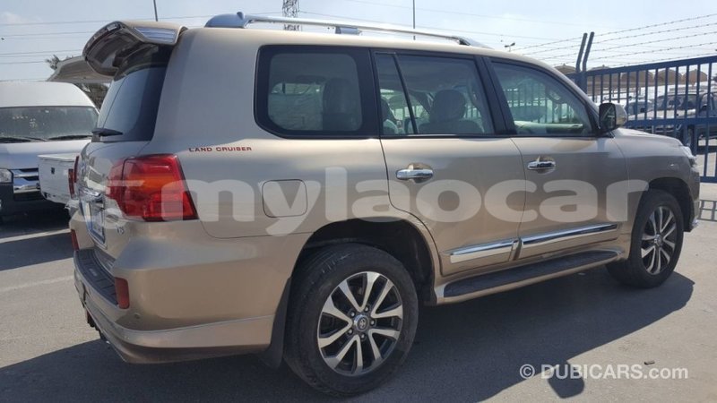 Big with watermark toyota land cruiser attapeu province import dubai 1581