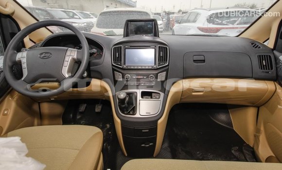 ຊື້ ການ ນຳ ເຂົ້າ Hyundai Accent White ລົດ ໃນ Import - Dubai ໃນ Attapeu Province ຊື້ ການ ນຳ ເຂົ້າ Hyundai Accent White ລົດ ໃນ Import - Dubai ໃນ Attapeu Province