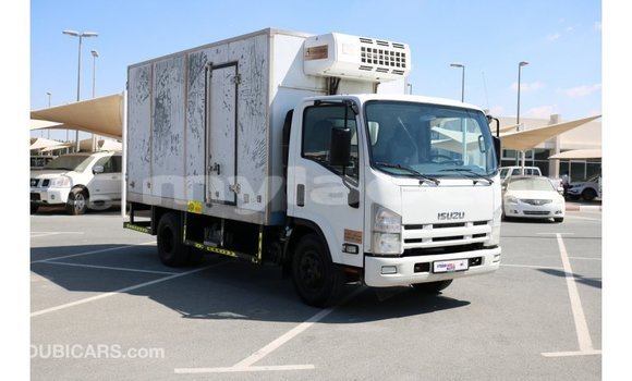 Buy Import Isuzu Rodeo White Car in Import - Dubai in Attapeu Province