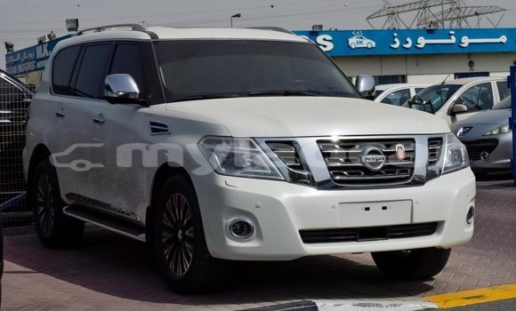 Buy Import Nissan Patrol White Car in Import - Dubai in Attapeu Province Buy Import Nissan Patrol White Car in Import - Dubai in Attapeu Province