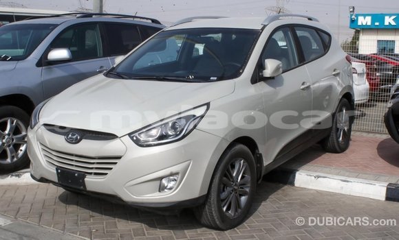 Buy Import Hyundai Tucson Beige Car in Import - Dubai in Attapeu Province Buy Import Hyundai Tucson Beige Car in Import - Dubai in Attapeu Province