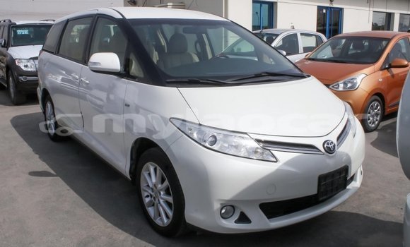 Buy Import Toyota Previa White Car in Import - Dubai in Attapeu Province Buy Import Toyota Previa White Car in Import - Dubai in Attapeu Province