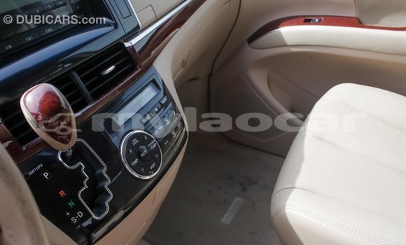 Buy Import Toyota Previa White Car in Import - Dubai in Attapeu Province Buy Import Toyota Previa White Car in Import - Dubai in Attapeu Province