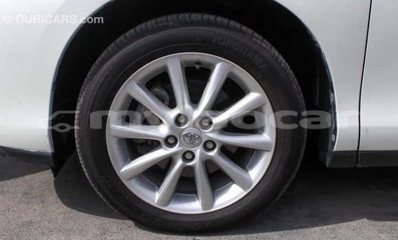 Buy Import Toyota Previa White Car in Import - Dubai in Attapeu Province Buy Import Toyota Previa White Car in Import - Dubai in Attapeu Province