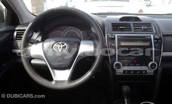 ຊື້ ການ ນຳ ເຂົ້າ Toyota Camry White ລົດ ໃນ Import - Dubai ໃນ Attapeu Province ຊື້ ການ ນຳ ເຂົ້າ Toyota Camry White ລົດ ໃນ Import - Dubai ໃນ Attapeu Province