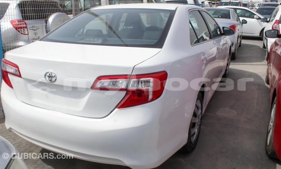 ຊື້ ການ ນຳ ເຂົ້າ Toyota Camry White ລົດ ໃນ Import - Dubai ໃນ Attapeu Province ຊື້ ການ ນຳ ເຂົ້າ Toyota Camry White ລົດ ໃນ Import - Dubai ໃນ Attapeu Province