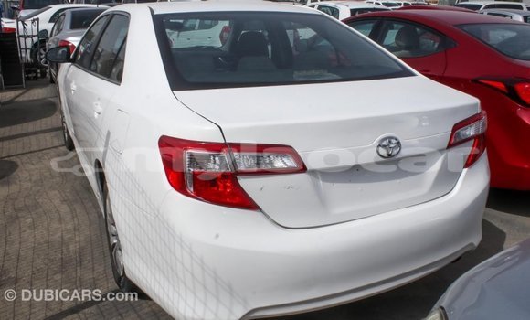 ຊື້ ການ ນຳ ເຂົ້າ Toyota Camry White ລົດ ໃນ Import - Dubai ໃນ Attapeu Province ຊື້ ການ ນຳ ເຂົ້າ Toyota Camry White ລົດ ໃນ Import - Dubai ໃນ Attapeu Province