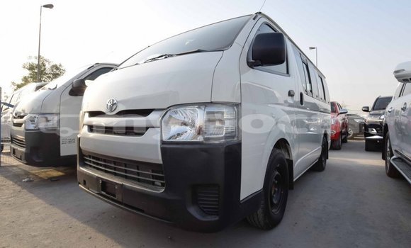 ຊື້ ການ ນຳ ເຂົ້າ Toyota Hiace White ລົດ ໃນ Import - Dubai ໃນ Attapeu Province ຊື້ ການ ນຳ ເຂົ້າ Toyota Hiace White ລົດ ໃນ Import - Dubai ໃນ Attapeu Province