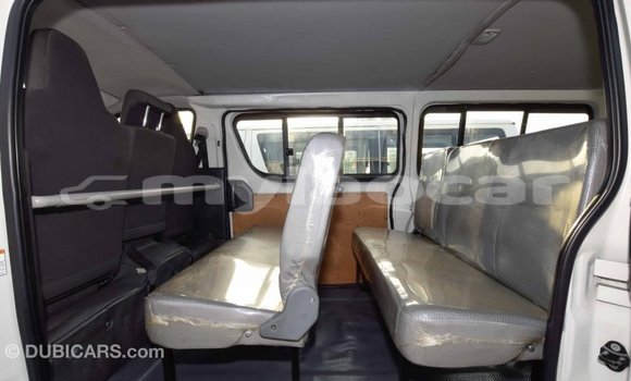 ຊື້ ການ ນຳ ເຂົ້າ Toyota Hiace White ລົດ ໃນ Import - Dubai ໃນ Attapeu Province ຊື້ ການ ນຳ ເຂົ້າ Toyota Hiace White ລົດ ໃນ Import - Dubai ໃນ Attapeu Province