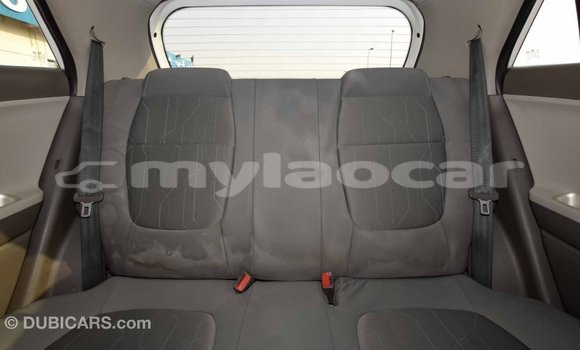 Acheter Import Voiture Kia Picanto Blanc à Import - Dubai, Attapeu Province Acheter Import Voiture Kia Picanto Blanc à Import - Dubai, Attapeu Province