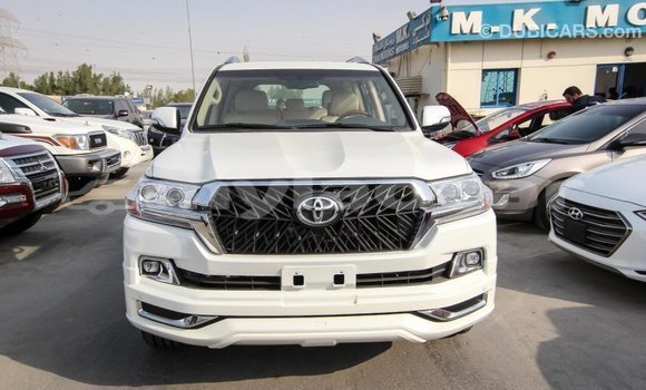 Buy Import Toyota Land Cruiser White Car in Import - Dubai in Attapeu Province Buy Import Toyota Land Cruiser White Car in Import - Dubai in Attapeu Province