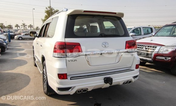 Buy Import Toyota Land Cruiser White Car in Import - Dubai in Attapeu Province Buy Import Toyota Land Cruiser White Car in Import - Dubai in Attapeu Province