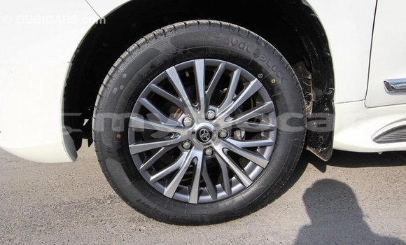 Buy Import Toyota Land Cruiser White Car in Import - Dubai in Attapeu Province Buy Import Toyota Land Cruiser White Car in Import - Dubai in Attapeu Province