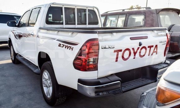 ຊື້ ການ ນຳ ເຂົ້າ Toyota Hilux White ລົດ ໃນ Import - Dubai ໃນ Attapeu Province ຊື້ ການ ນຳ ເຂົ້າ Toyota Hilux White ລົດ ໃນ Import - Dubai ໃນ Attapeu Province