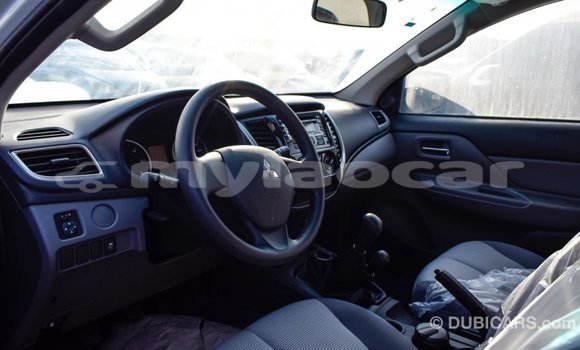 Buy Import Mitsubishi L200 White Car in Import - Dubai in Attapeu Province Buy Import Mitsubishi L200 White Car in Import - Dubai in Attapeu Province