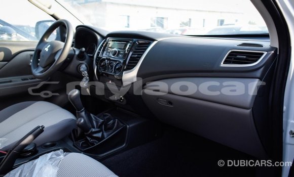 Buy Import Mitsubishi L200 White Car in Import - Dubai in Attapeu Province Buy Import Mitsubishi L200 White Car in Import - Dubai in Attapeu Province