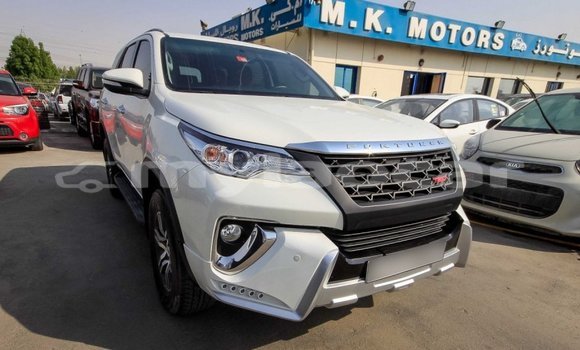 Buy Import Toyota Fortuner White Car in Import - Dubai in Attapeu Province Buy Import Toyota Fortuner White Car in Import - Dubai in Attapeu Province