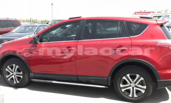 Buy Import Toyota HiAce Red Truck in Import - Dubai in Attapeu Province Buy Import Toyota HiAce Red Truck in Import - Dubai in Attapeu Province