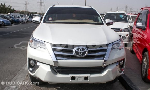 Buy Import Toyota Fortuner White Car in Import - Dubai in Attapeu Province Buy Import Toyota Fortuner White Car in Import - Dubai in Attapeu Province