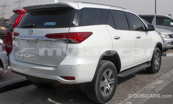 Buy Import Toyota Fortuner White Car in Import - Dubai in Attapeu Province Buy Import Toyota Fortuner White Car in Import - Dubai in Attapeu Province