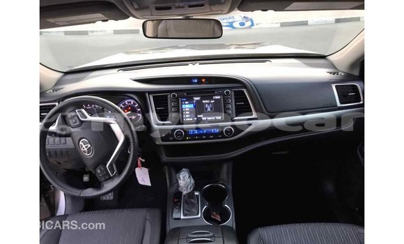 Buy Import Toyota Highlander Other Car in Import - Dubai in Attapeu Province Buy Import Toyota Highlander Other Car in Import - Dubai in Attapeu Province