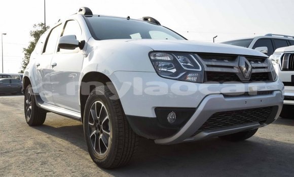 Buy Import Renault Duster White Car in Import - Dubai in Attapeu Province