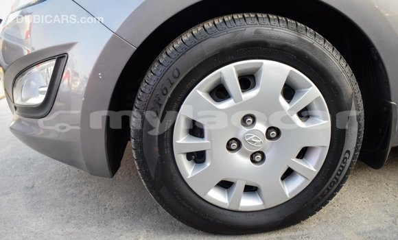 Acheter Import Voiture Hyundai i20 Autre à Import - Dubai, Attapeu Province Acheter Import Voiture Hyundai i20 Autre à Import - Dubai, Attapeu Province