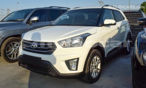 Acheter Import Voiture Hyundai Creta Blanc à Import - Dubai, Attapeu Province Acheter Import Voiture Hyundai Creta Blanc à Import - Dubai, Attapeu Province