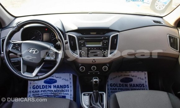 Acheter Import Voiture Hyundai Creta Blanc à Import - Dubai, Attapeu Province Acheter Import Voiture Hyundai Creta Blanc à Import - Dubai, Attapeu Province