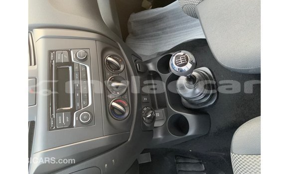 Buy Import Nissan Navara Other Car in Import - Dubai in Attapeu Province Buy Import Nissan Navara Other Car in Import - Dubai in Attapeu Province