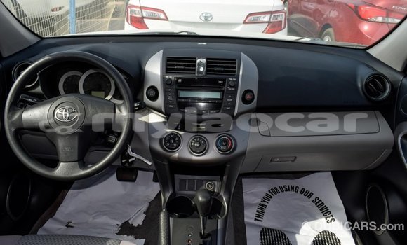 Buy Import Toyota HiAce Other Truck in Import - Dubai in Attapeu Province Buy Import Toyota HiAce Other Truck in Import - Dubai in Attapeu Province