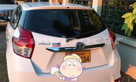 ຊື້ ໃຊ້ແລ້ວ Toyota Yaris White ລົດ ໃນ Vientiane ໃນ Vientiane Province ຊື້ ໃຊ້ແລ້ວ Toyota Yaris White ລົດ ໃນ Vientiane ໃນ Vientiane Province