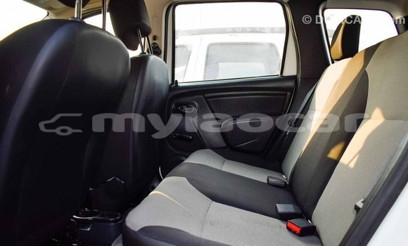 Buy Import Renault Duster White Car in Import - Dubai in Attapeu Province Buy Import Renault Duster White Car in Import - Dubai in Attapeu Province