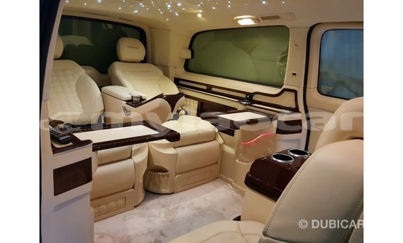 Buy Import Mercedes-Benz 250 Black Car in Import - Dubai in Attapeu Province Buy Import Mercedes-Benz 250 Black Car in Import - Dubai in Attapeu Province