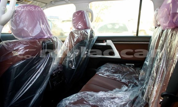 ຊື້ ການ ນຳ ເຂົ້າ Toyota Land Cruiser Black ລົດ ໃນ Import - Dubai ໃນ Attapeu Province ຊື້ ການ ນຳ ເຂົ້າ Toyota Land Cruiser Black ລົດ ໃນ Import - Dubai ໃນ Attapeu Province