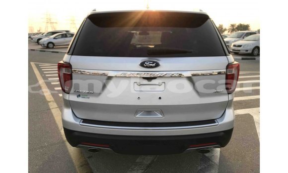Buy Import Ford Explorer Other Car in Import - Dubai in Attapeu Province Buy Import Ford Explorer Other Car in Import - Dubai in Attapeu Province
