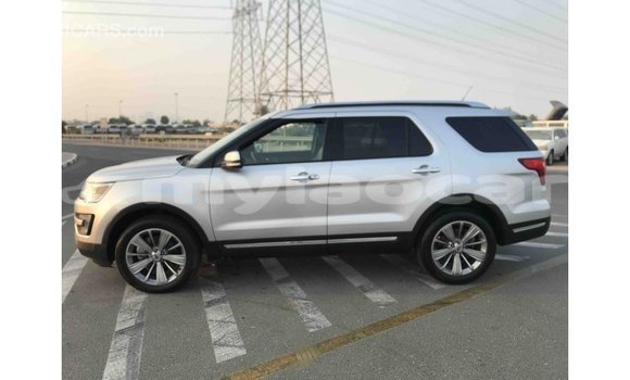 Buy Import Ford Explorer Other Car in Import - Dubai in Attapeu Province Buy Import Ford Explorer Other Car in Import - Dubai in Attapeu Province