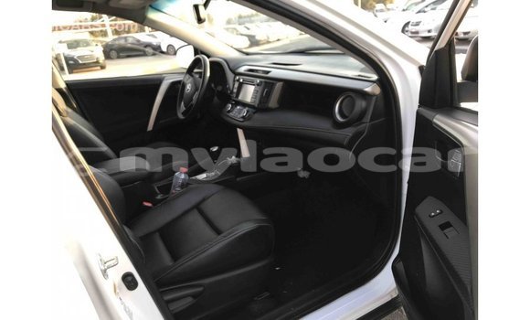 Buy Import Toyota HiAce White Truck in Import - Dubai in Attapeu Province Buy Import Toyota HiAce White Truck in Import - Dubai in Attapeu Province