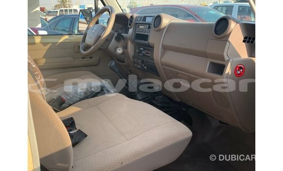 Buy Import Toyota Land Cruiser Beige Car in Import - Dubai in Attapeu Province Buy Import Toyota Land Cruiser Beige Car in Import - Dubai in Attapeu Province