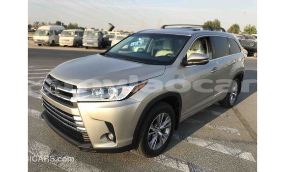 Buy Import Toyota Highlander Other Car in Import - Dubai in Attapeu Province Buy Import Toyota Highlander Other Car in Import - Dubai in Attapeu Province